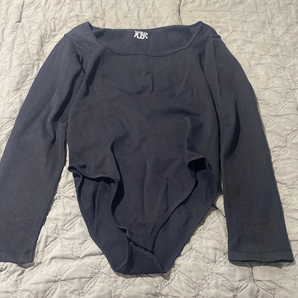 OQQ Black bodysuit